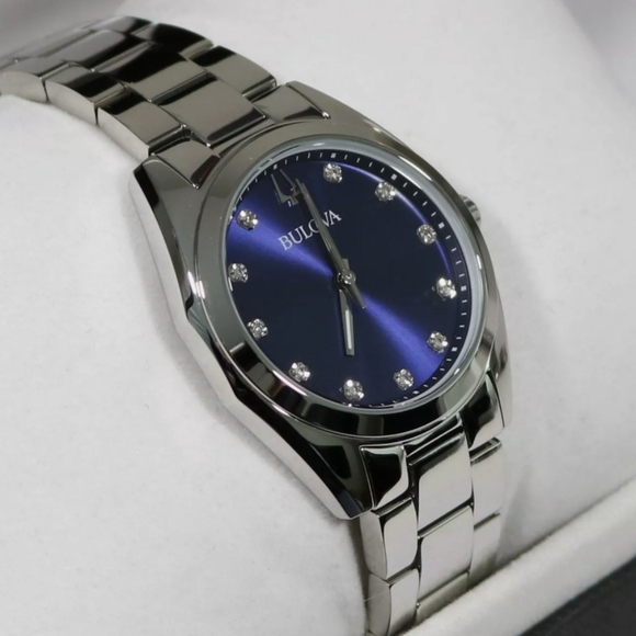 ***BRAND NEW*** Bulova Ladies' Surveyor Diamond Accent Watch - Picture 4 of 12